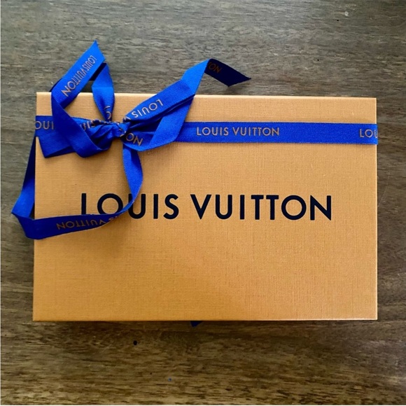 LOUIS VUITTON PINK SARAH WALLET Great condition!Brand new gold snap - Picture 7 of 10